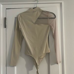 ABERCROMBIE Bodysuit (Great Condition)